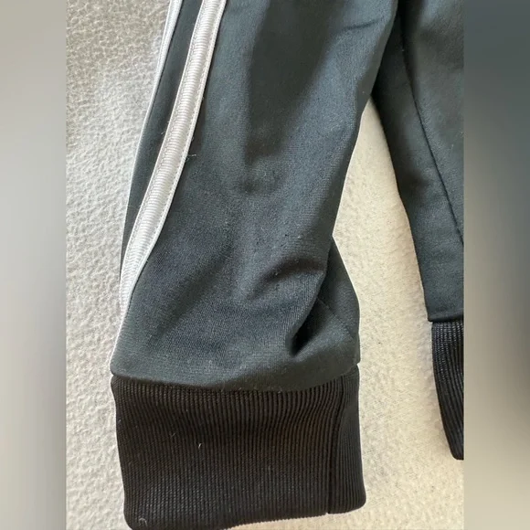 Adidas jacket - Picture 4 of 6